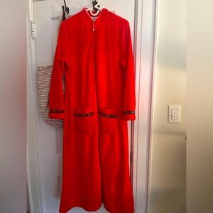 Lanz of Salzburg Red Plush Robe Med w/ Pockets Floral Detail Cottage Nightgown